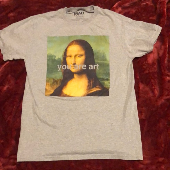 Tshirt - Picture 1 of 2
